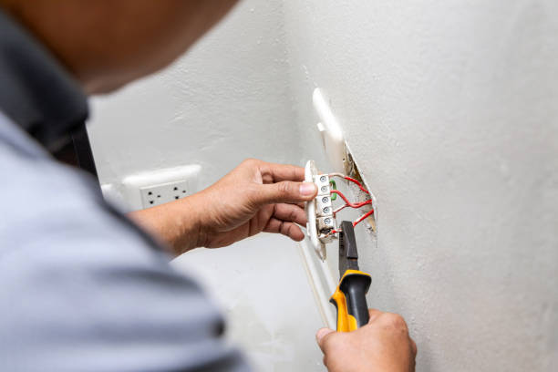Best Affordable Emergency Electrician  in Germantown, WI